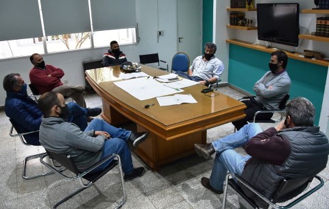 El Ejecutivo Municipal de Tres Lomas se reunió con la Rural