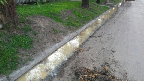El municipio deslinda responsabilidad por el vertido de líquidos cloacales a la vía pública