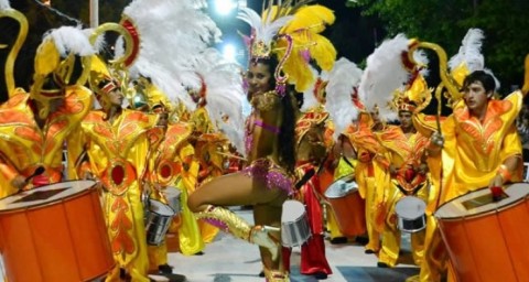 El municipio organiza una Fiesta de Carnaval