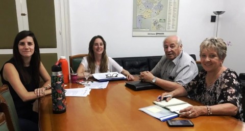 Álvarez se reunió con la Directora General de Cultura y Educación de la provincia