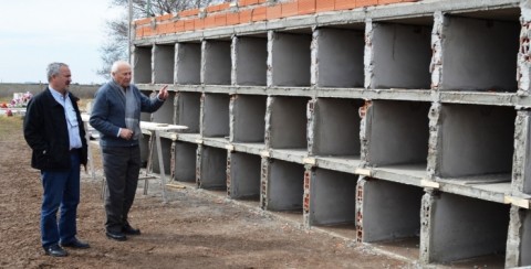 Se construyen 42 nuevas nicheras en el cementerio de Tres Lomas