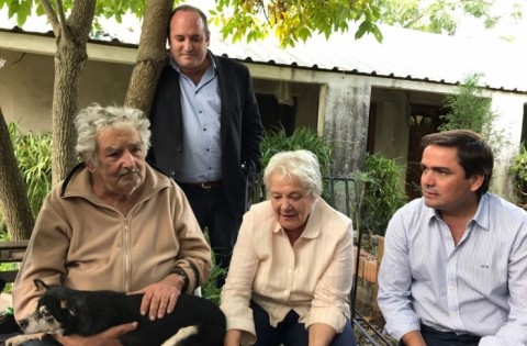 Emiliano Balbín integró una comitiva de argentinos que se reunió con Mujica