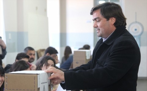 Emiliano Balbín votó en Salliqueló