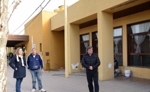 Gastaldo recorrió las obras en las 6 viviendas municipales y el Hospital