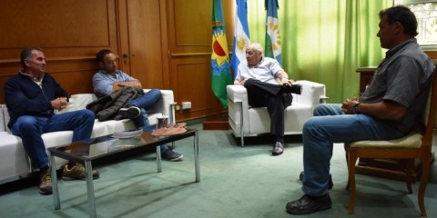 Álvarez recibió a miembros de la Sociedad Rural