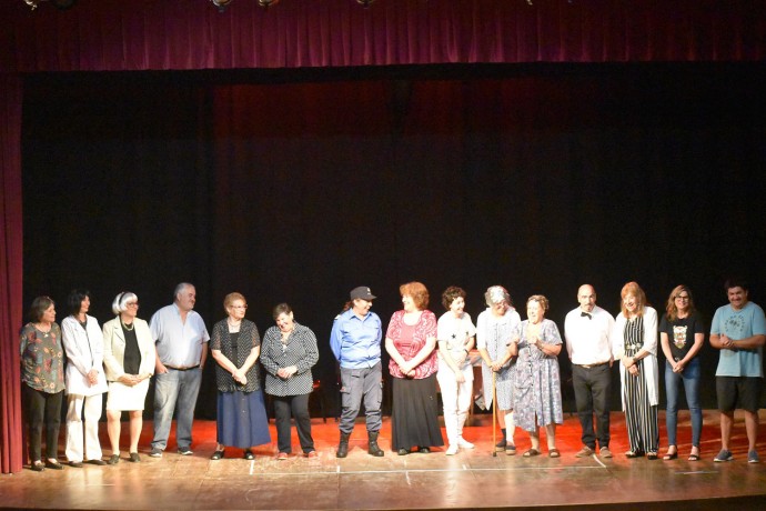 Presentación del Grupo Varieté del Taller de Teatro Municipal 