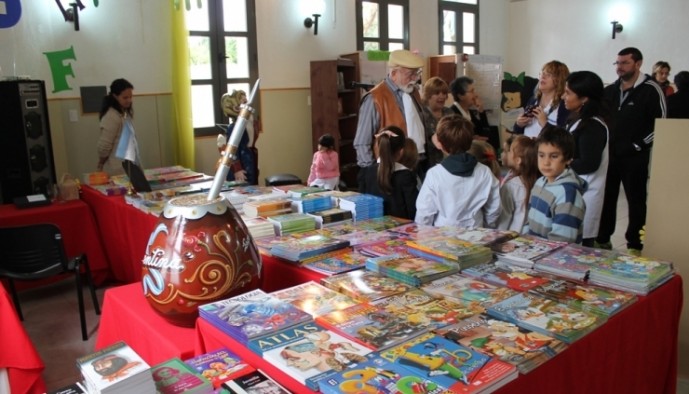 Organizan en Salliqueló la 4ta. Feria del Libro