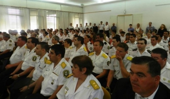 Reconocimientos en el acto del 134 Aniversario de la Policía Bonaerense