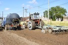 Se trabaja en la construcción de nuevas calles de asfalto