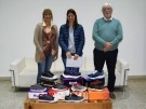 La Escuela Especial recibió zapatillas para el alumnado 