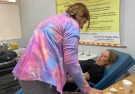 Casi un centenar de donantes en la colecta de sangre 
