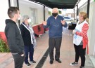 Álvarez visitó la posta de vacunación contra COVID-19