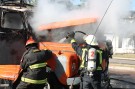 Incendio en un camión estacionado en calle América