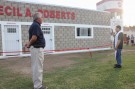 Emotiva inauguración de vestuarios en el Cecil A. Roberts 