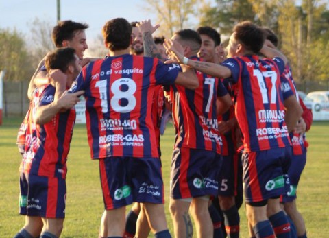 Atlético Quenumá le arrebató la punta a Jorge Newbery 