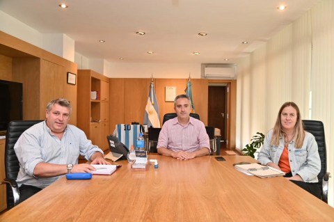 Succurro se reunió con el Ministro Andrés Larroque