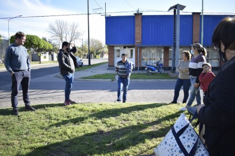 Funcionarios y vecinos dialogaron sobre la fauna urbana  