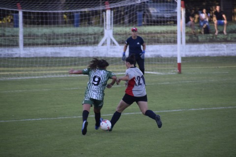 El Complejo Polideportivo fue escenario para el fútbol femenino