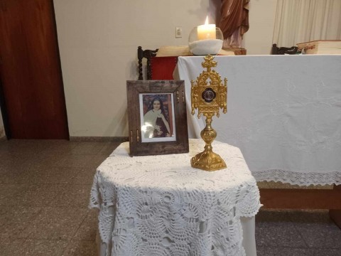 Arribaron a Salliqueló Reliquias de Santa Teresa del Niño Jesús