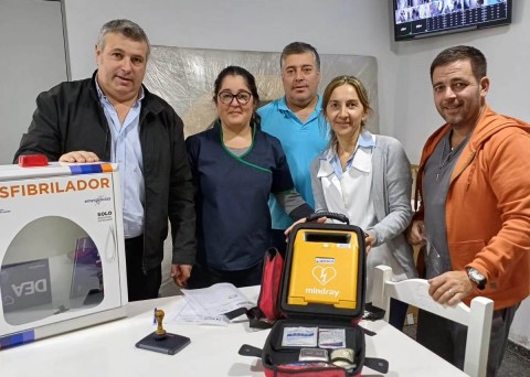 El Hospital Municipal recibió la donación de un desfibrilador 