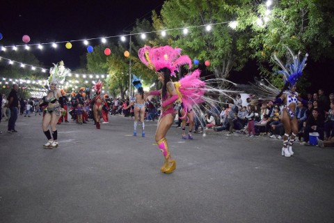 Regresaron los carnavales a De Bary