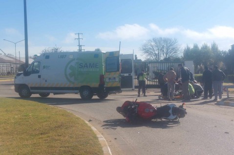 Un motociclista se accidente en la “Rotonda de los Novillos”