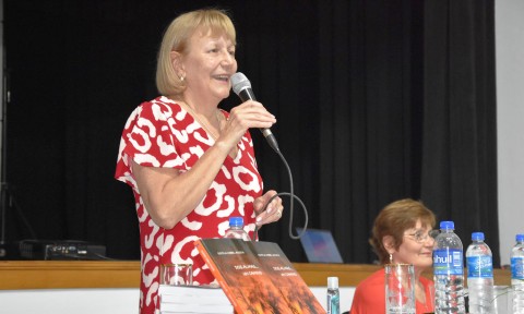 Dos treslomenses expondrán en la Feria Internacional del Libro