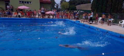 Buenos resultados para los salliquelenses en el Torneo de Natación del Circuito 6 Ciudades