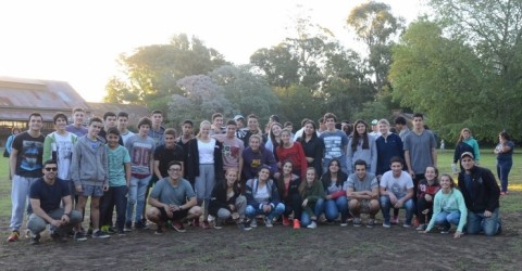 Jóvenes de escuelas secundarias participan del Campamento de Valores