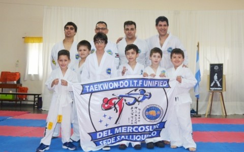 Alumnos de Taekwondo rindieron examen en Trenque Lauquen