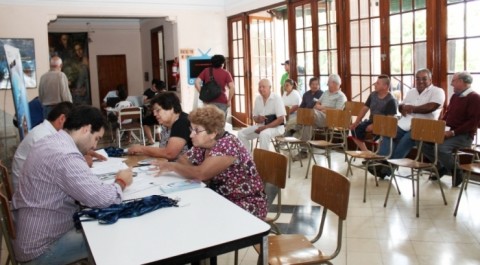 Con buena afluencia de interesados, se desarrolla el operativo móvil de TDA