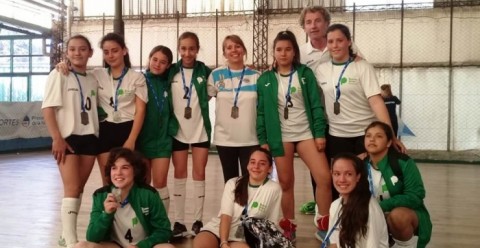 Tres Lomas obtuvo Medalla de Plata con Cesto Sub 14 en los Juegos Evita