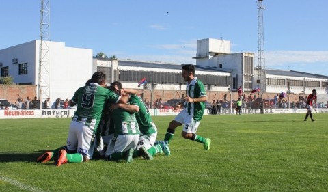 Jorge Newbery es semifinalista de la Liguilla