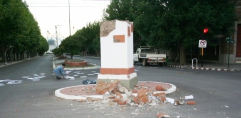 Ingresó al HCD una nueva propuesta para reemplazar el Monumento a la Libertad