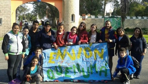 Jóvenes de Quenumá viajaron a La Plata