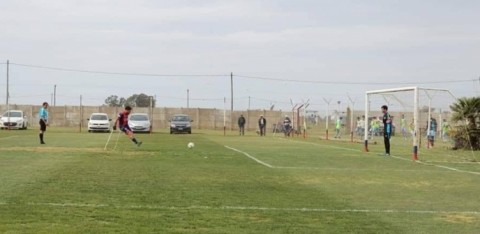 Ezequiel Cabrera se convirtió en el primer amputado en jugar un partido de la Liga Cultural