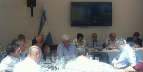 Hernández realizó gestiones en la ciudad de La Plata