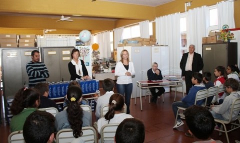 Entregaron 64 netbooks en la Secundaria 1