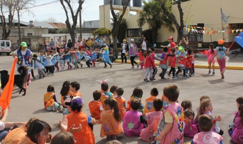 Los jardines de infantes celebraron la llegada de la primavera