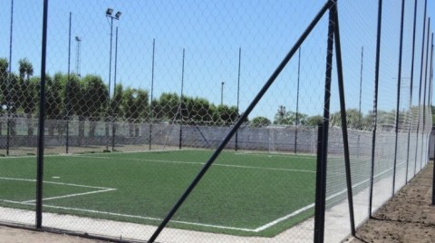 Unión Deportiva inaugura tribuna y cancha de fútbol 5