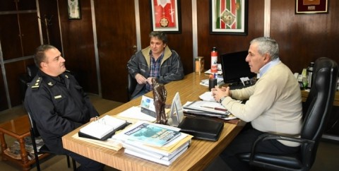 Hernández recibió en su despacho al Flamante Comisario Eleandro Martínez