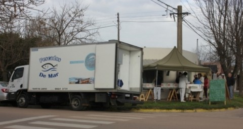 Este martes llega el camión de pescados a precios populares