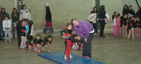 Se desarrolla un torneo regional de Gimnasia Artística