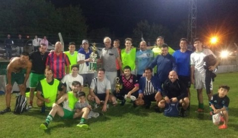 C. A. Conmegol Campeón del Torneo Comercial Nocturno