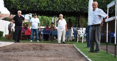 Torneo de Tejo en el Centro de Jubilados de Tres Lomas