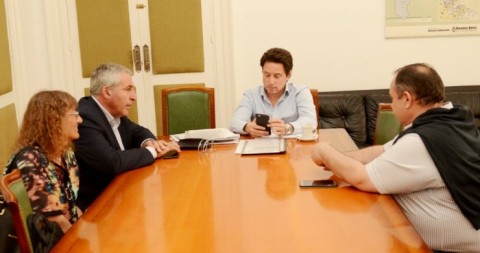 Hernández se reunió con el ministro bonaerense de Educación