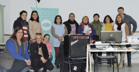 Dictaron un taller de radio para alumnos y docentes