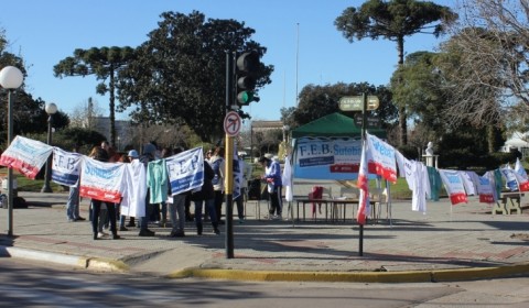 El Frente Gremial se manifestó con una radio abierta 