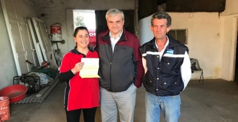 Nosetti entregó un subsidio a Bomberos Voluntarios de Quenumá