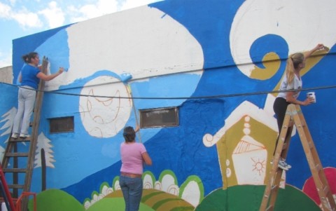 Pintaron un mural en el Jardín Maternal